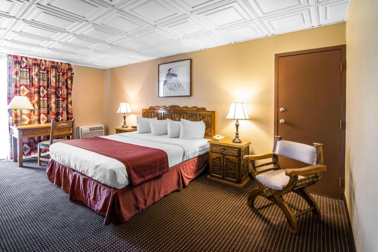 Quality Inn Taos Ngoại thất bức ảnh
